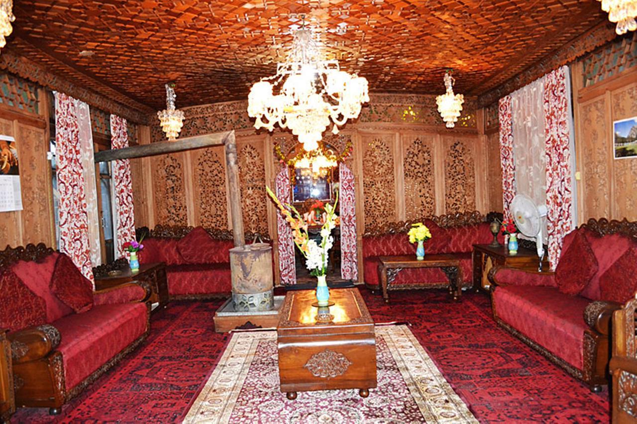 ホテルMorning Star Group Of Houseboats Srīnagar エクステリア 写真
