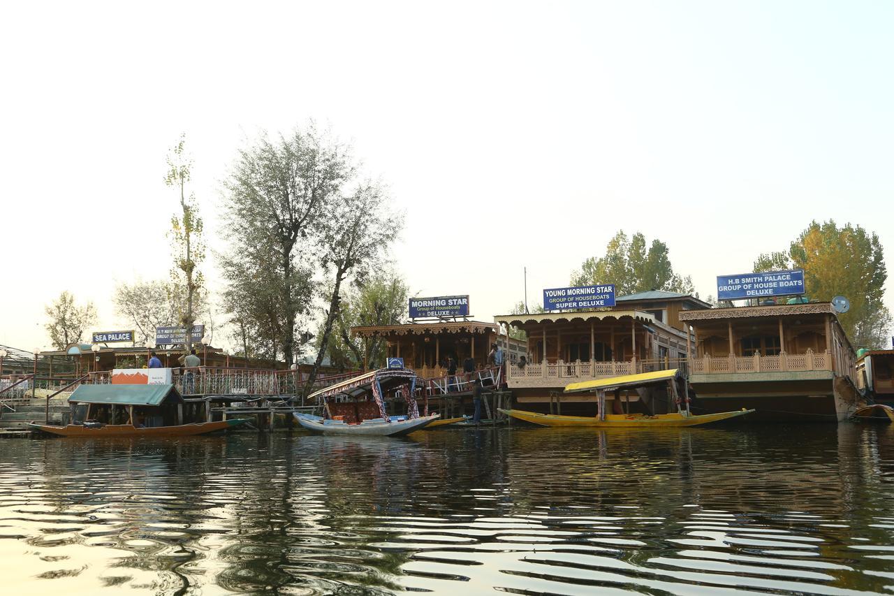 ホテルMorning Star Group Of Houseboats Srīnagar エクステリア 写真
